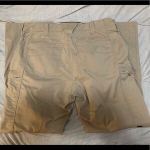 Men’s 5.11 tactical pants size 34x32 tan like new condition